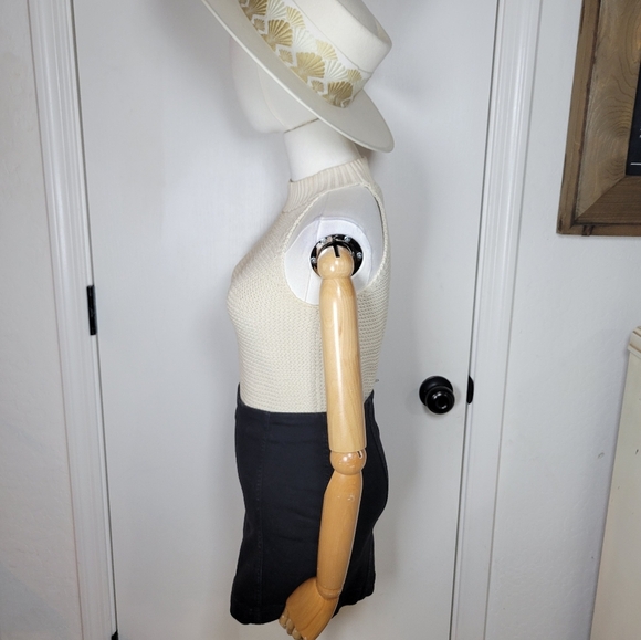 Free People Distressed Pencil Mini Denim Skirt Size 2 - Picture 3 of 7